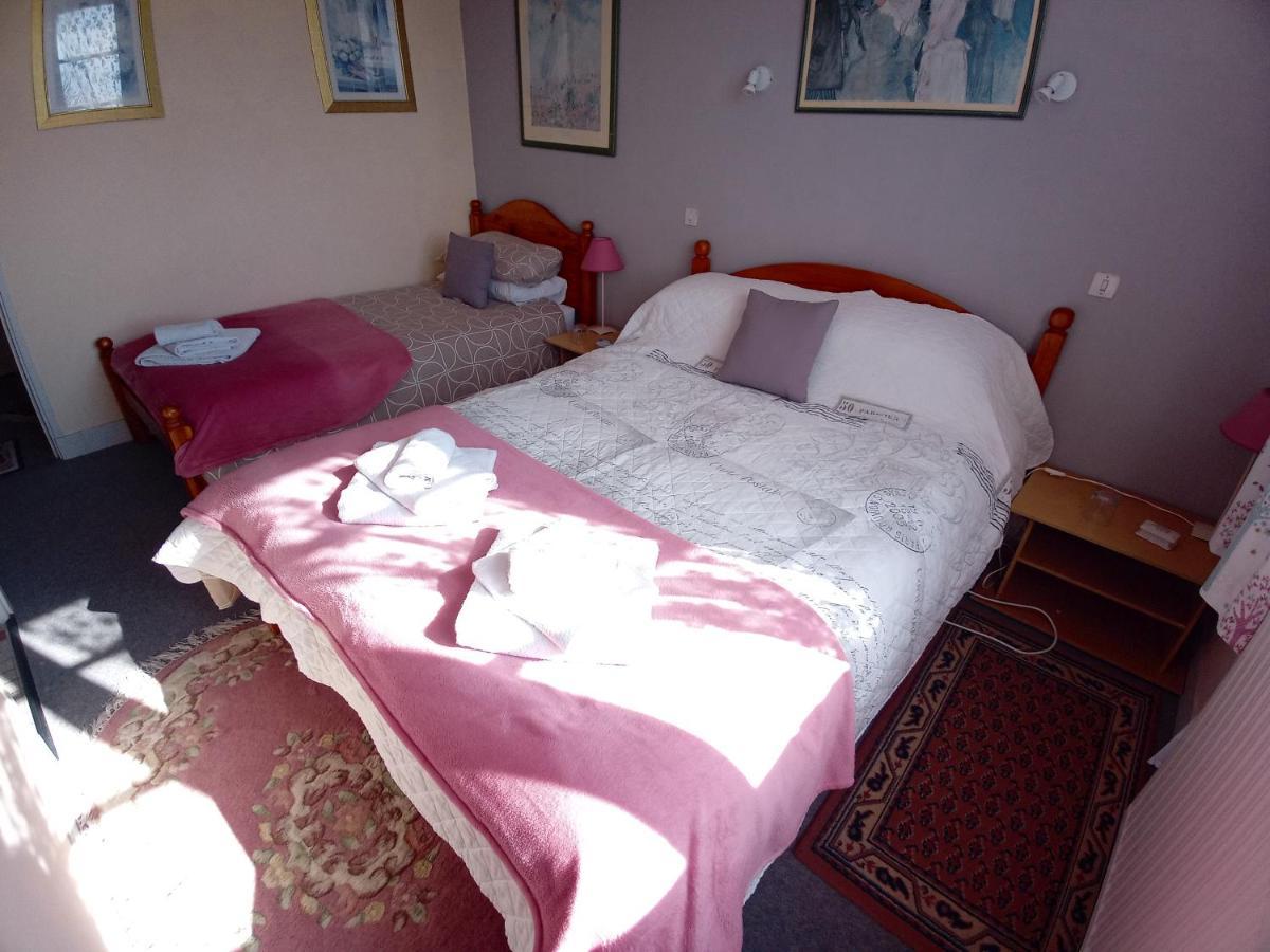 Lenard Charles Bed & Breakfast Juvigny-Val-d'Andaine Exterior foto