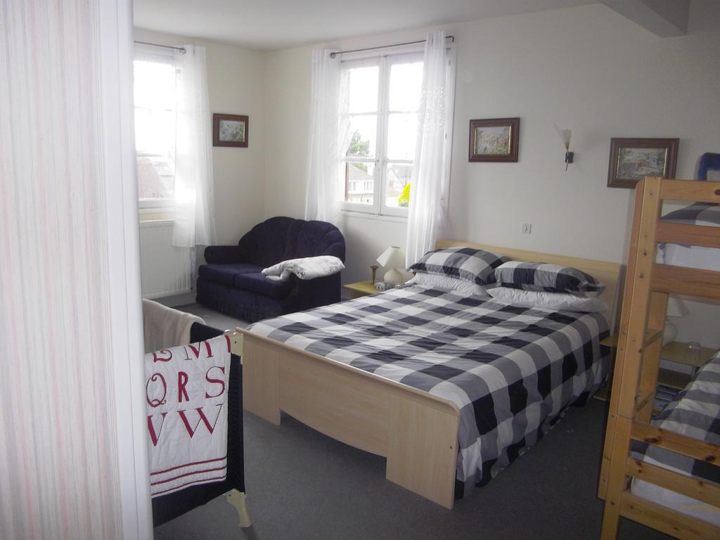 Lenard Charles Bed & Breakfast Juvigny-Val-d'Andaine Quarto foto