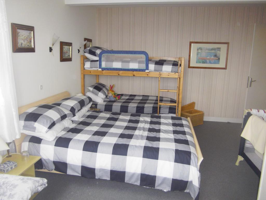 Lenard Charles Bed & Breakfast Juvigny-Val-d'Andaine Quarto foto